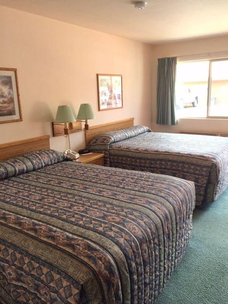 Mini Golden Inns Motel Hungry Horse 外观 照片