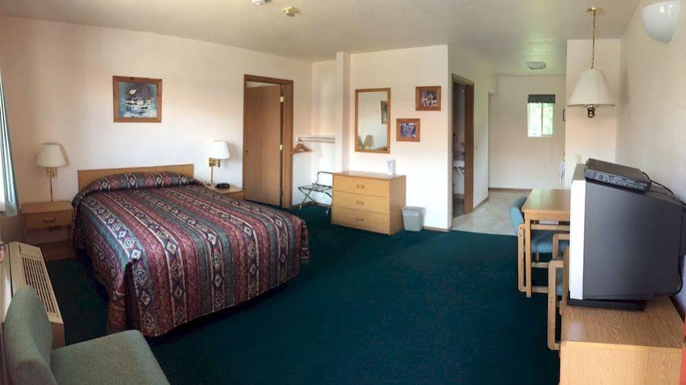Mini Golden Inns Motel Hungry Horse 外观 照片